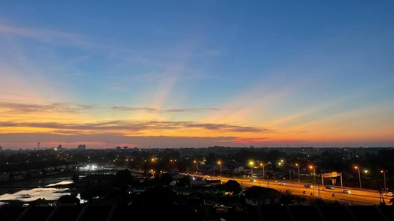 Myrumah Imperio Home , Alor Setar 3Br With Sky Infinity Pool Exterior foto